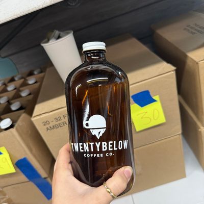 30 - Two Boxes of 32oz Amber Glass Containers