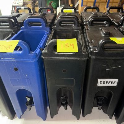 159 - 4.8 Gallon Polyethylene Beverage Dispenser