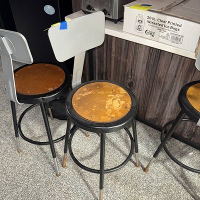 142 - Five Stools