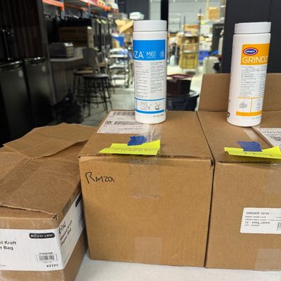 120 - Box of Rinza M61 Cleaner