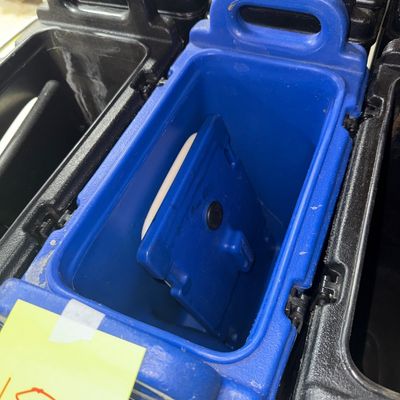 158 - 4.8 Gallon Polyethylene Beverage Dispenser