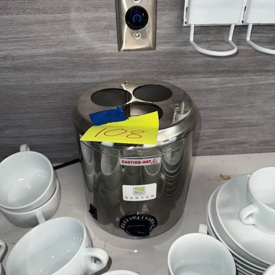 108 - Server Squeeze Bottle Warmer