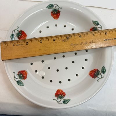 Strawberry themed Lot - runner, 4 napkin Devied liled egg dish, strawberry sieve plate