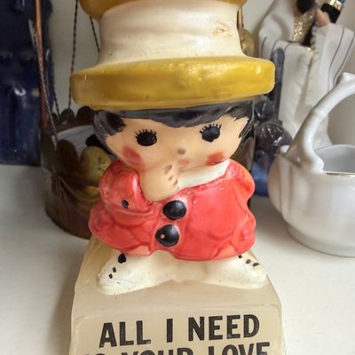 Sale Photo Thumbnail #211: Vintage 1970s Novelty Figural Candle