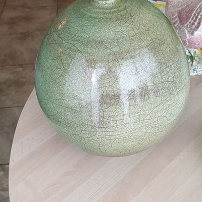 Celadon Crackle Glaze Spherical Vase