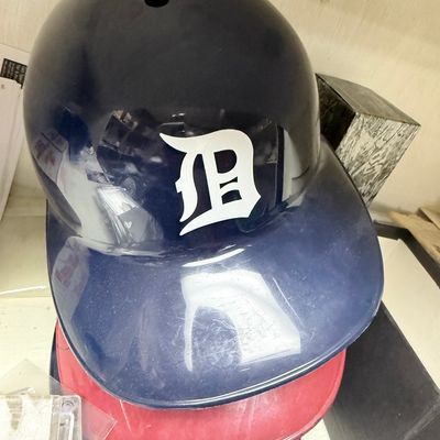Sale Photo Thumbnail #146: Detroit Tigers MLB Batting Helmet
