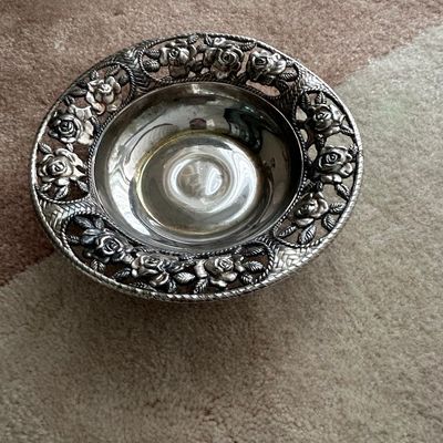 S. Kirk & Son Sterling Silver Repoussé Bon Bon Dish