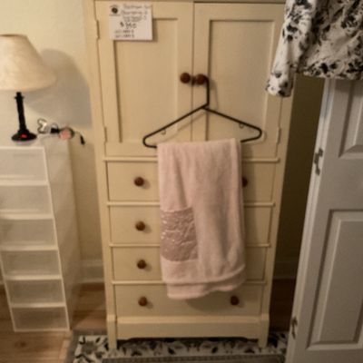 Sale Photo Thumbnail #125