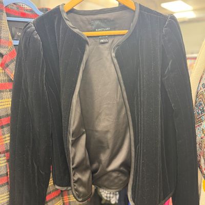 Sale Photo Thumbnail #150