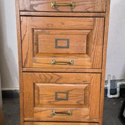 Oak Filing Cabinet 19x25x54