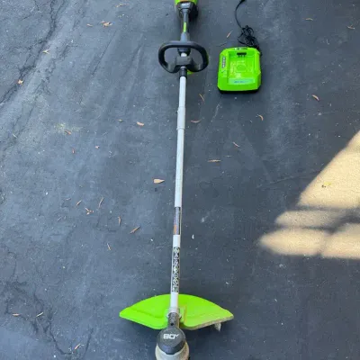80V String Trimmer By Greenworks w Charger And Battery