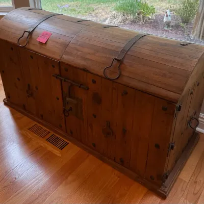 Wooden Wine Storage Trunk 55x22x30