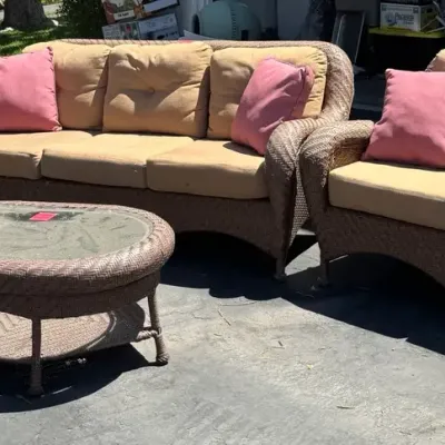 Complete Wicker Patio set With Pillows, Includes Table