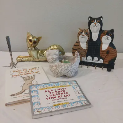 Cat Decor 