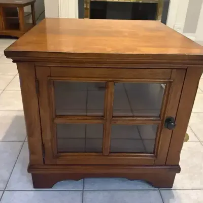 Grid Style End Table 1