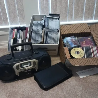 Philips Boom Box & CDs