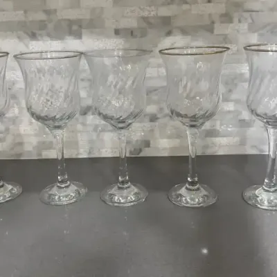 Five Gold Rim Swirl Wine Glasses 