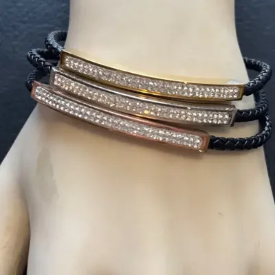 Tri Color Crystal Leather Bracelet Set On Stainless Steel