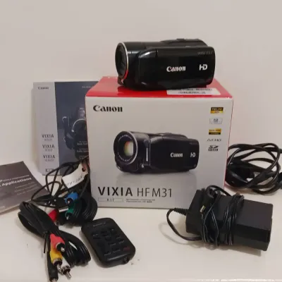 Canon Vixia HFM31 Camera