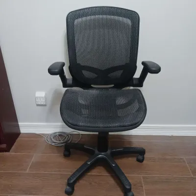 Black Mesh Office Chair