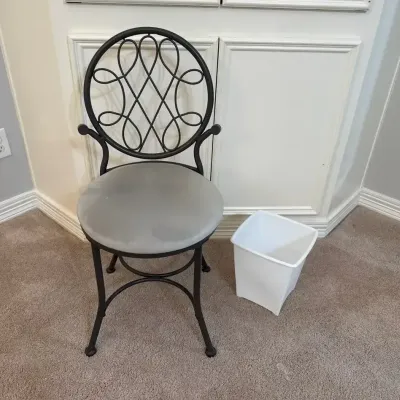 Vanity Chair