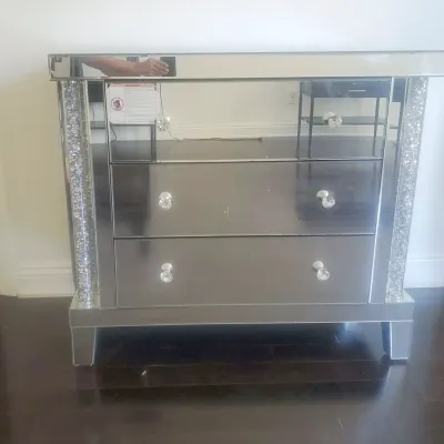 Modern 3-Drawer Mirror Chest of Drawers