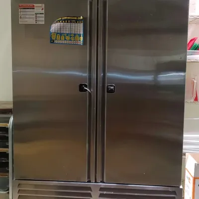 Kutano Reach-In Industrial Refrigerator, Model KUTR2SS | Working Condition