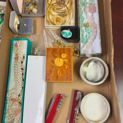 Sale Photo Thumbnail #374