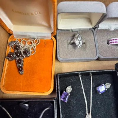 Sale Photo Thumbnail #378