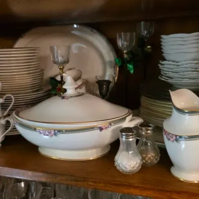 Sale Photo Thumbnail #146