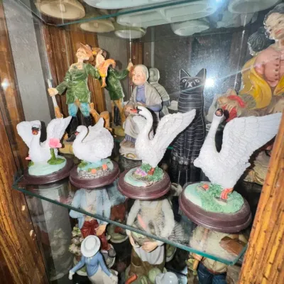 Sale Photo Thumbnail #591