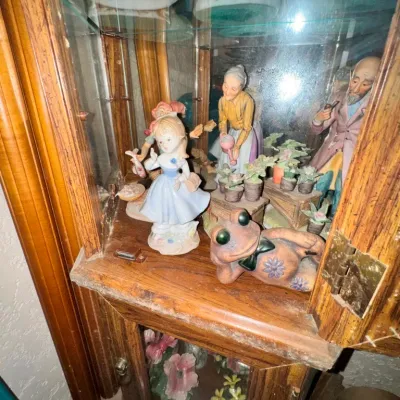 Sale Photo Thumbnail #589