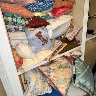 Sale Photo Thumbnail #562