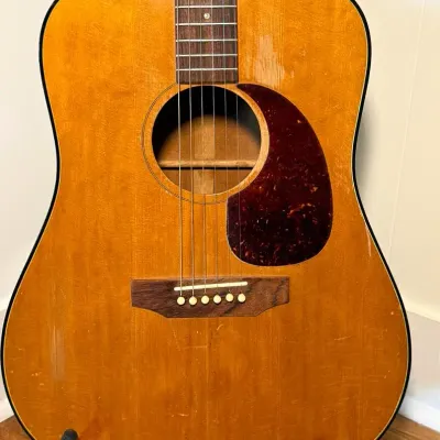Gibson J-50 Acoustic Guitar 