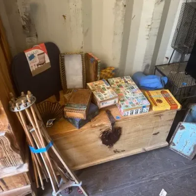 Estate sale photo