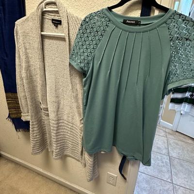 Sale Photo Thumbnail #171
