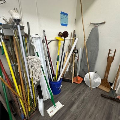 Sale Photo Thumbnail #26