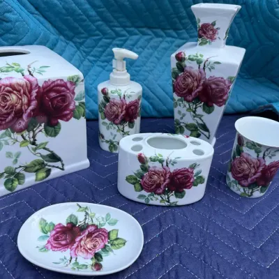 J. Godinger Inc Roses Bathroom Set. 