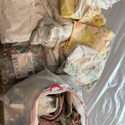 Vintage Bed Linens. 
