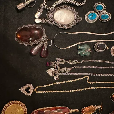 Sale Photo Thumbnail #32