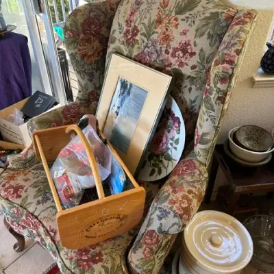 Estate sale photo