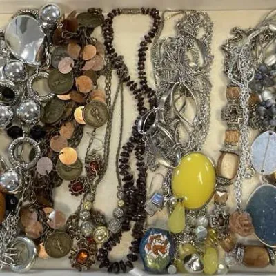 Sale Photo Thumbnail #874
