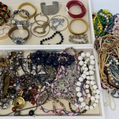 Sale Photo Thumbnail #893