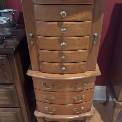 Sale Photo Thumbnail #1054