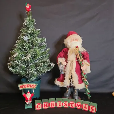 Holiday Wood Blocks And More 