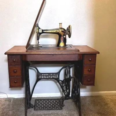 Antique Singer Treadle Sewing Machine