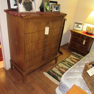 Sale Photo Thumbnail #131