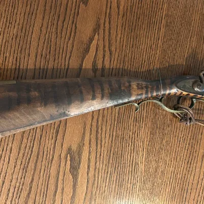 Antique American Tiger Stripe Stock Longrifle w/ Powder Horn