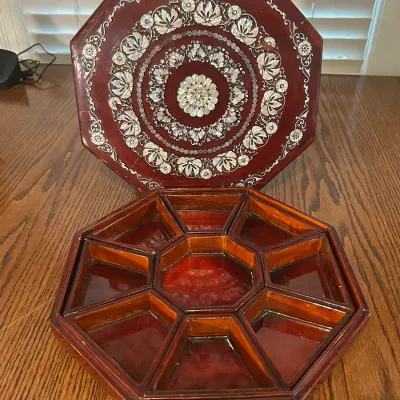 Vintage Lacquered Wooden Box: Octagonal Mother of Pearl Inlay