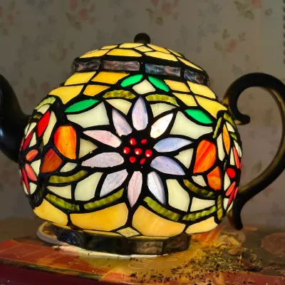 Tiffany Style Teapot Lamp